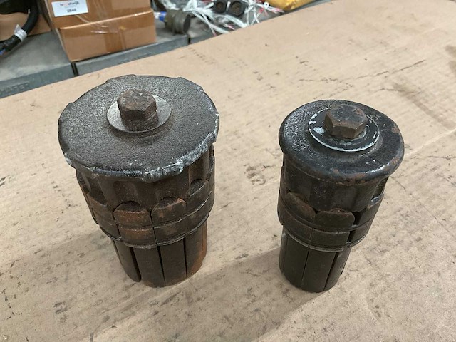 Different pipe expander (2x) - afbeelding 3 van  3