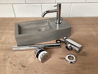 Differnz ethan toiletfontein met chroom garnituur, complete set - afbeelding 1 van  4