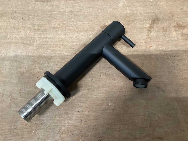 Differnz koudwater fonteinkraan matzwart - afbeelding 1 van  4