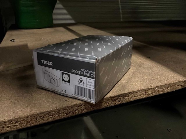 Differnz mirror cabinet classic spiegelkast - afbeelding 2 van  4