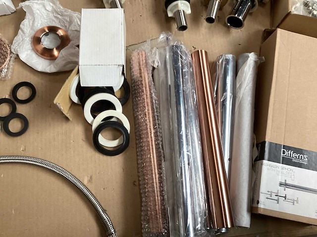 Differnz mix kavel diverse sanitair - afbeelding 5 van  5