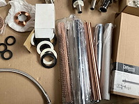 Differnz mix kavel diverse sanitair - afbeelding 5 van  5