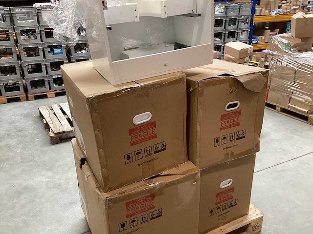 Differnz palletdeal diverse webshopretouren - afbeelding 1 van  4