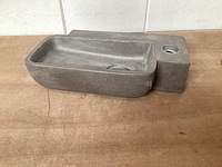 Differnz saba toiletfontein beton (17x) - afbeelding 1 van  4