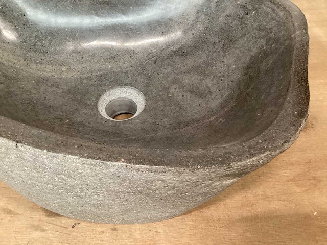 Differnz wasbak lombok riverstone natuursteen - afbeelding 3 van  5