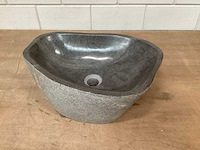 Differnz wasbak lombok riverstone natuursteen - afbeelding 4 van  5