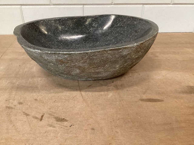 Differnz wasbak lombok riverstone natuursteen - afbeelding 1 van  5