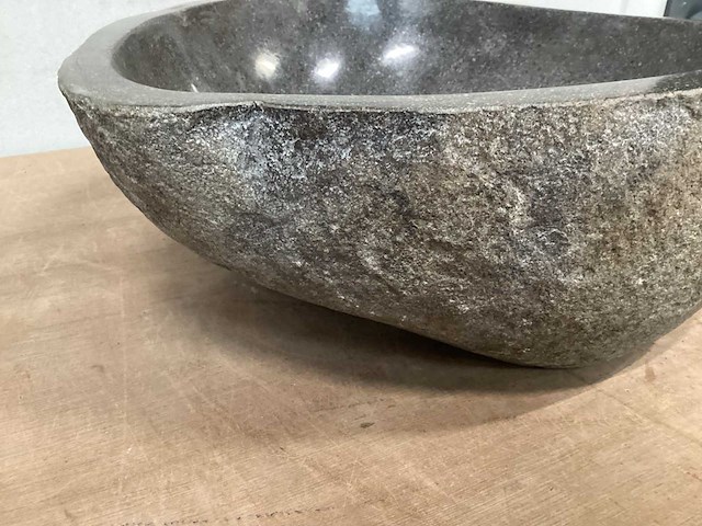 Differnz wasbak lombok riverstone natuursteen - afbeelding 3 van  4