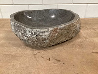 Differnz wasbak lombok riverstone natuursteen - afbeelding 1 van  5