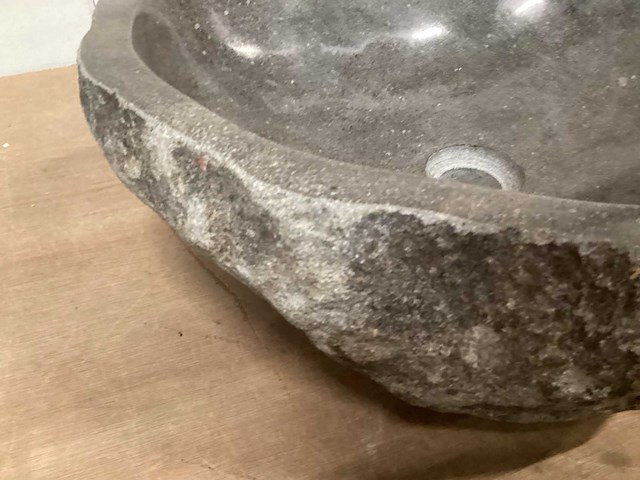Differnz wasbak lombok riverstone natuursteen - afbeelding 3 van  5