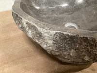 Differnz wasbak lombok riverstone natuursteen - afbeelding 3 van  5
