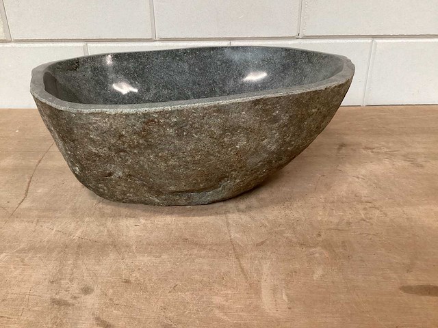 Differnz wasbak lombok riverstone natuursteen - afbeelding 1 van  2