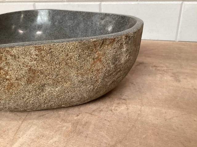 Differnz wasbak lombok riverstone natuursteen - afbeelding 3 van  5