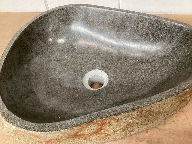 Differnz wasbak lombok riverstone natuursteen - afbeelding 4 van  5