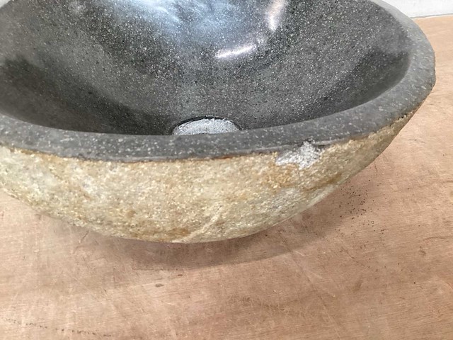 Differnz wasbak lombok riverstone natuursteen - afbeelding 2 van  4