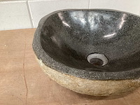 Differnz wasbak lombok riverstone natuursteen - afbeelding 3 van  4