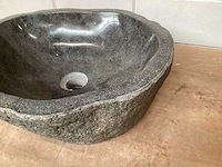 Differnz wasbak lombok riverstone natuursteen - afbeelding 3 van  3