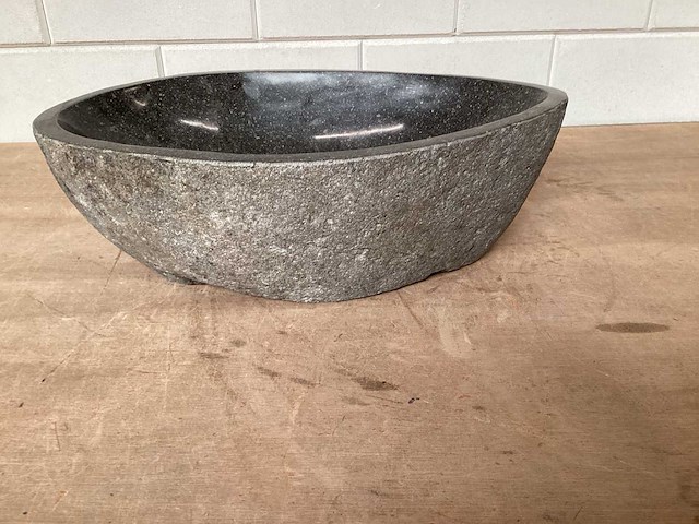 Differnz wasbak lombok riverstone natuursteen - afbeelding 1 van  5