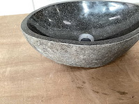 Differnz wasbak lombok riverstone natuursteen - afbeelding 2 van  5