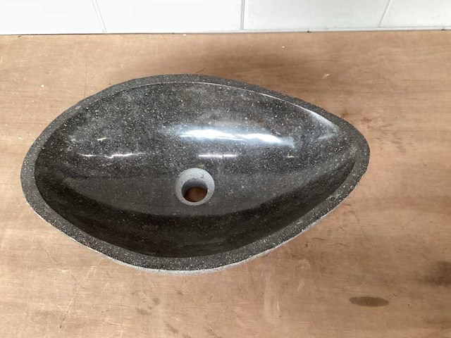 Differnz wasbak lombok riverstone natuursteen - afbeelding 3 van  5