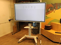 Digiboard samsung flip pro model lh65wmr wbgcxen versie ca02. op verrijdbaar statief met logitech meetup co... - afbeelding 1 van  4