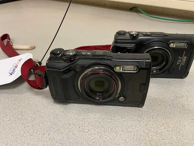 Digitale fotocamera (2x) - afbeelding 2 van  3
