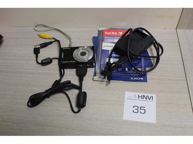 Digitale fotocamera. sony cybershot 7.2 megapixels - afbeelding 1 van  3