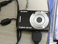 Digitale fotocamera. sony cybershot 7.2 megapixels - afbeelding 2 van  3