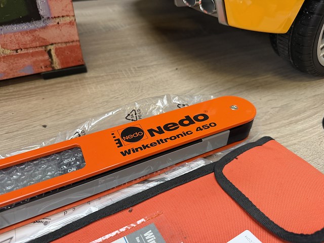 Digitale hoekwaterpas met hoes, nedo, winkeltronic 450 - afbeelding 3 van  5