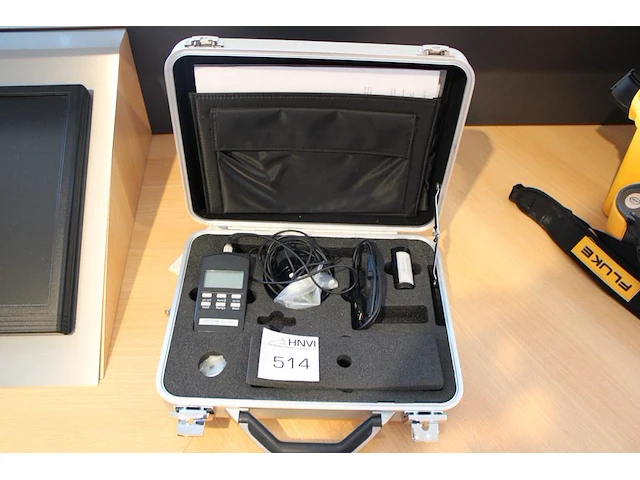 Digitale lux meter czibula&grundmann met diverse accessoires in koffer. - afbeelding 1 van  2