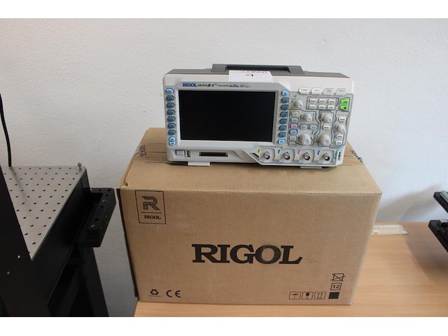 Digitale oscilloscoop rigol ds1074z-s plus - afbeelding 6 van  6