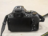 Digitale spiegelreflex camera met extra lens en statief nikon, d5500 - afbeelding 13 van  18