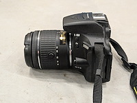 Digitale spiegelreflex camera met extra lens en statief nikon, d5500 - afbeelding 16 van  18