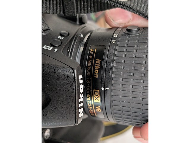 Digitale spiegelreflex camera met extra lens en statief nikon, d5500 - afbeelding 18 van  18