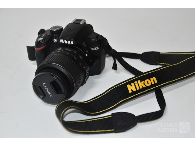 Digitale spiegelreflex fotocamera - afbeelding 1 van  10