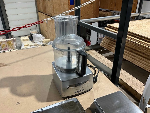 Digitale weegschaal en keukenrobot (2x) - afbeelding 2 van  4