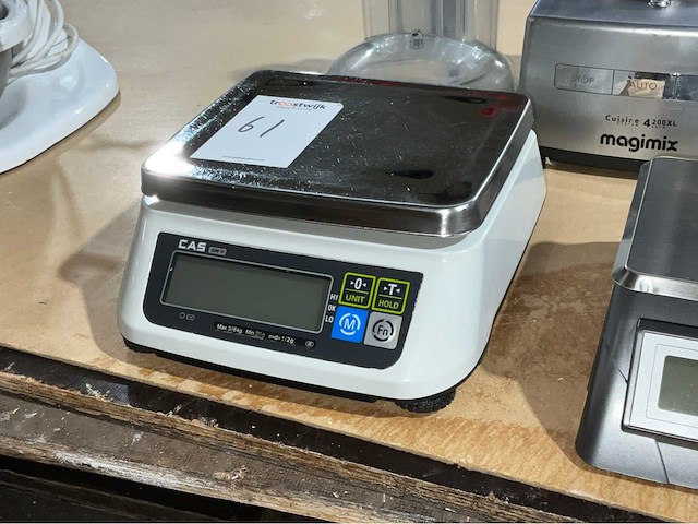 Digitale weegschaal en keukenrobot (2x) - afbeelding 3 van  4