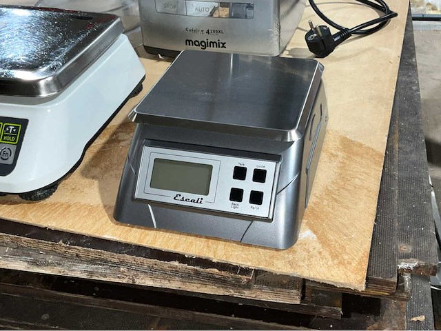Digitale weegschaal en keukenrobot (2x) - afbeelding 4 van  4