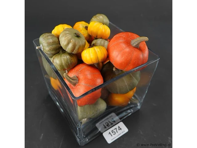 Dikglazen schaal met kunstfruit - afbeelding 2 van  5