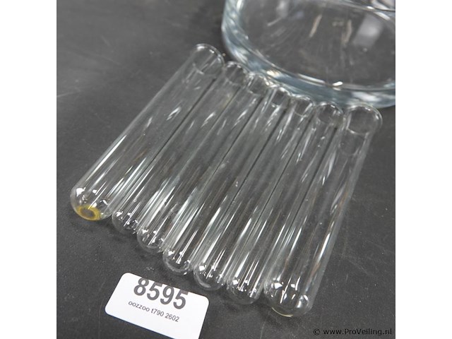 Dikwandige schaal met bloemampulvaasjes - afbeelding 3 van  5