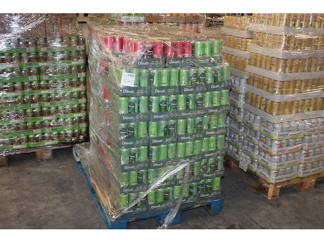 Dilmah in diverse smaken op 115 tray's totaal 1380 blikken met diverse tht data waaronder 9-26 en 10-26. bo... - afbeelding 1 van  2