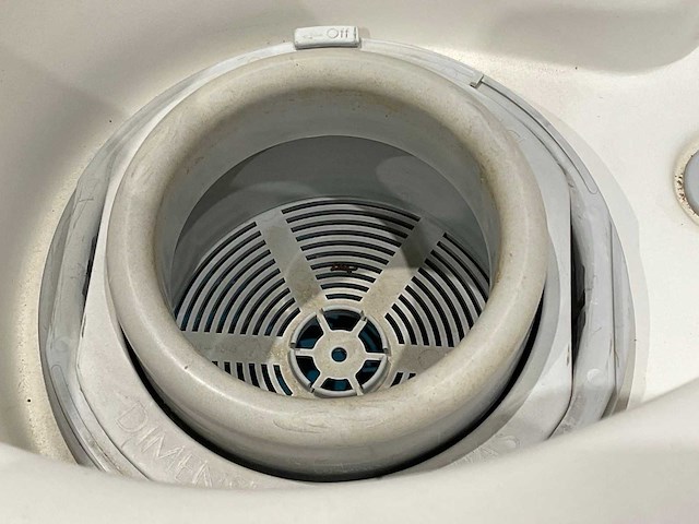 Dimension one - arena - jacuzzi - afbeelding 4 van  16