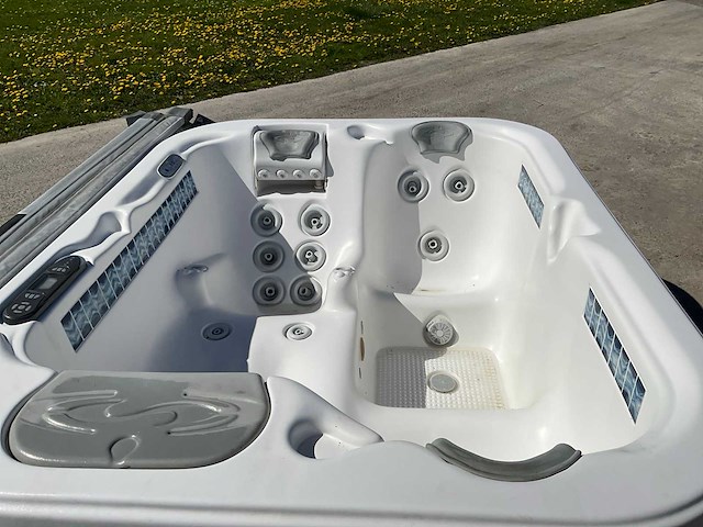 Dimension one - priad - jacuzzi - afbeelding 4 van  11