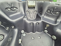 Dimension one 6 persoons jacuzzi en buitenspa - afbeelding 9 van  29