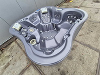 Dimension one 6 persoons jacuzzi en buitenspa - afbeelding 25 van  29