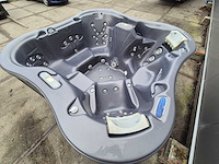 Dimension one 6 persoons jacuzzi en buitenspa - afbeelding 12 van  31