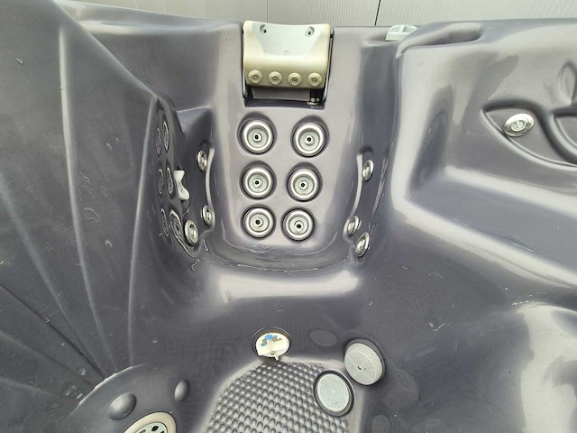 Dimension one 6 persoons jacuzzi en buitenspa - afbeelding 4 van  21