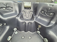 Dimension one 6 persoons jacuzzi en buitenspa - afbeelding 12 van  31