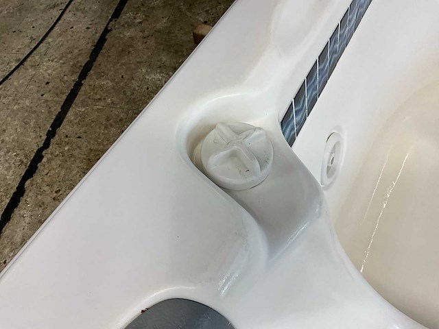 Dimension one spas jacuzzi - afbeelding 3 van  14