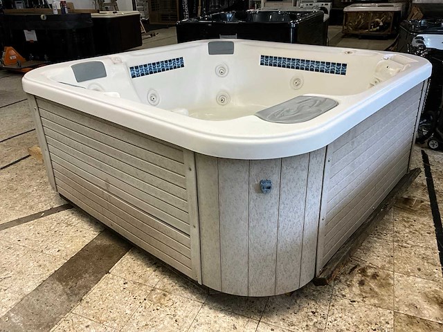Dimension one spas jacuzzi - afbeelding 7 van  14